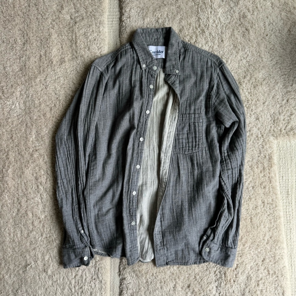 Corridor grey button down l/s